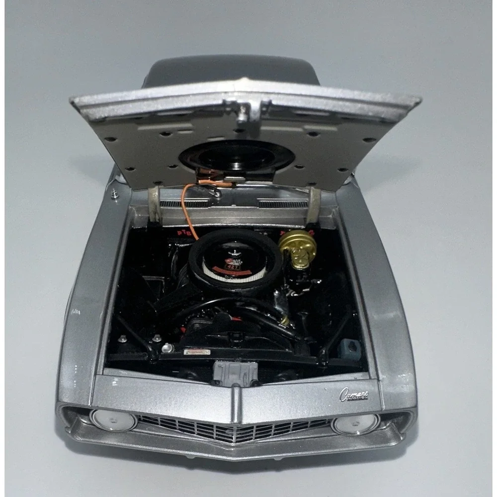 DANBURY MINT 1969 CHEVROLET COPO CAMARO CORTEZ SILVER 1:24 DIECAST MODEL NO BOX
